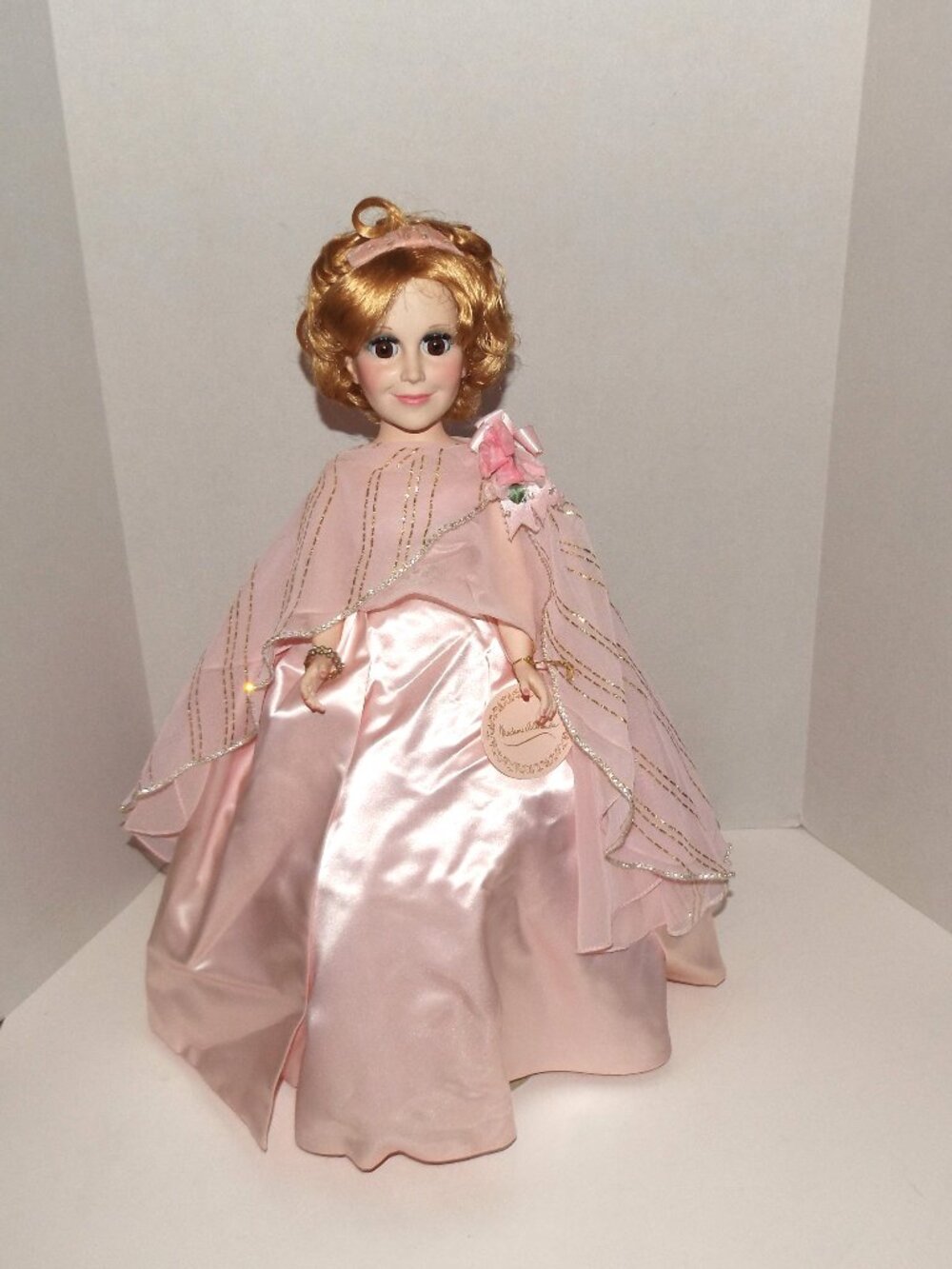 Vintage Madame Alexander Self Portrait of Herself Vinyl Doll 20” Model #2290